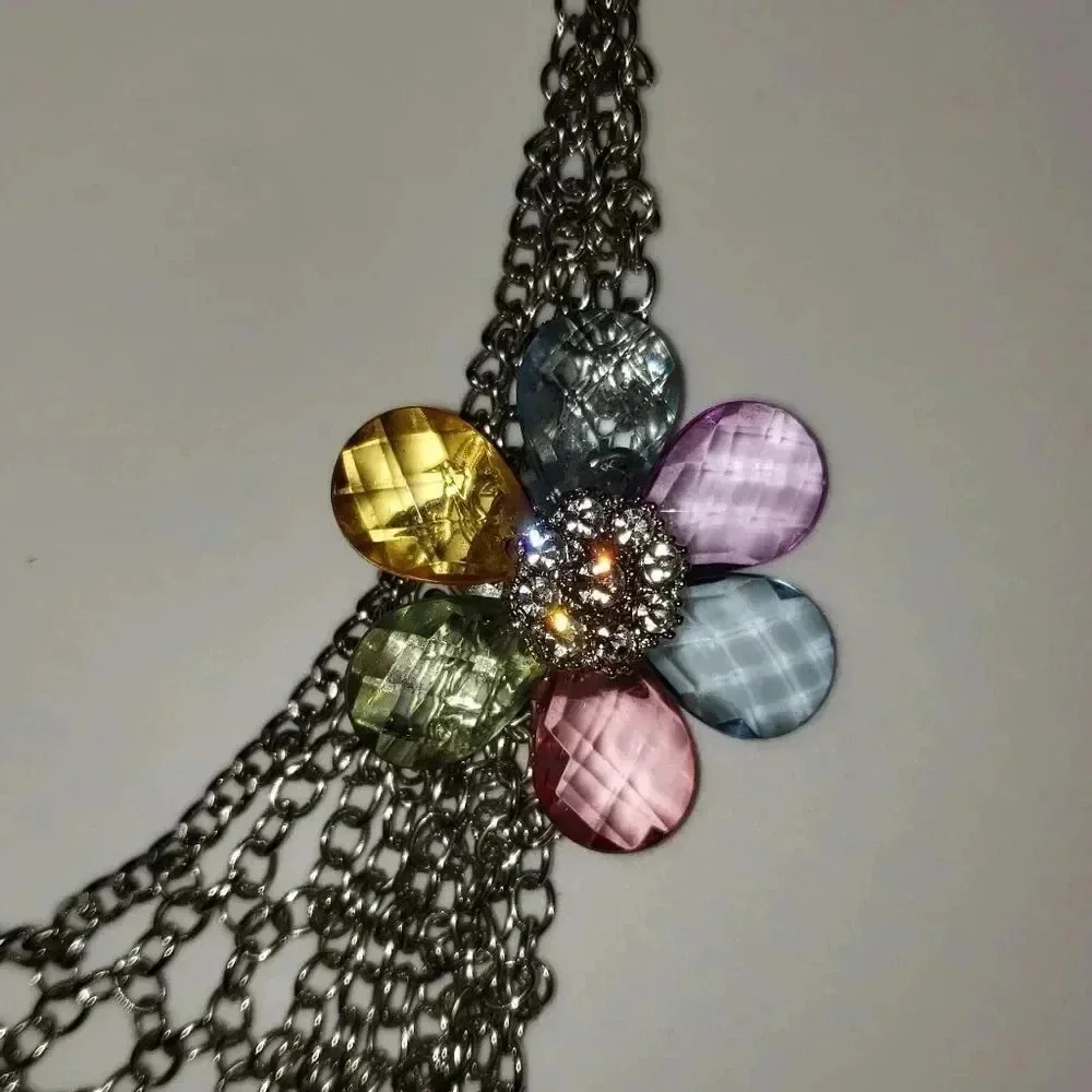 Necklace - Picture 2 of 3